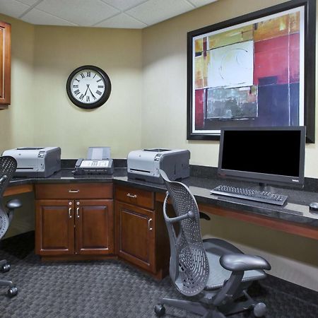 Hampton Inn & Suites Wichita-Northeast Bagian luar foto